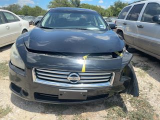2013 Nissan Maxima 3.5 SV - Exterior Front Center Image